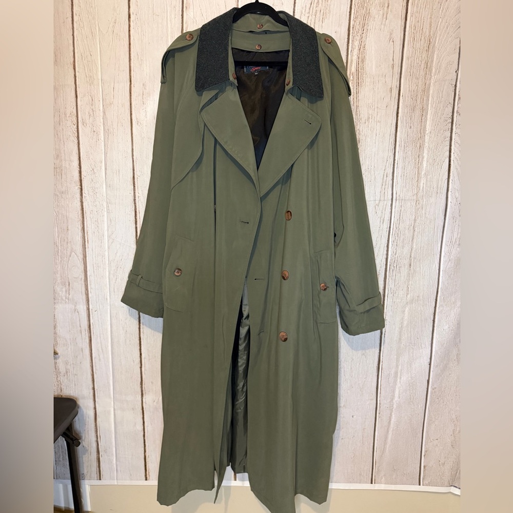 Vintage Harry Rosen Olive Green Double-Breasted Trench Coat with Wool Lining